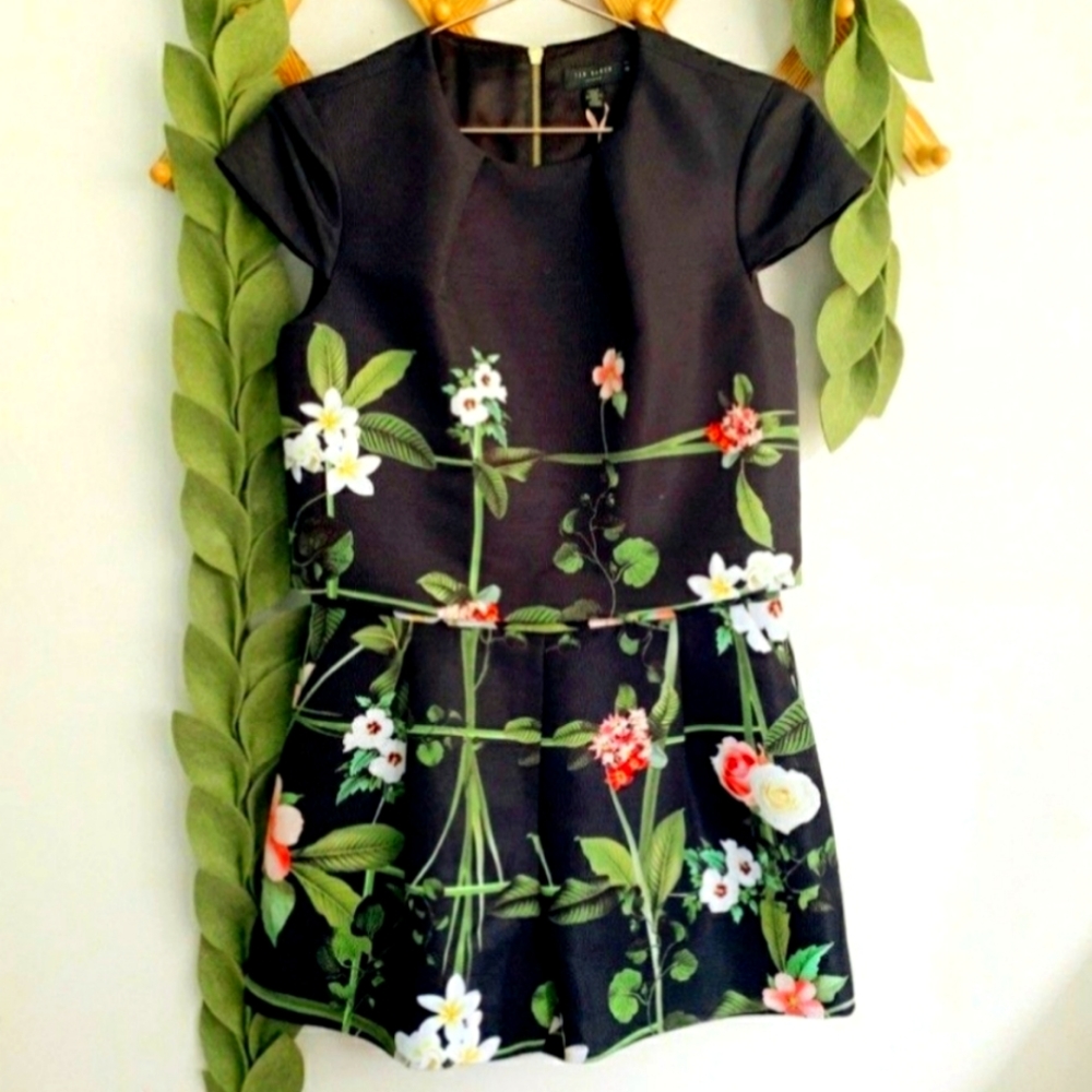 Ted baker floral jumpsuit size 4 in tb
